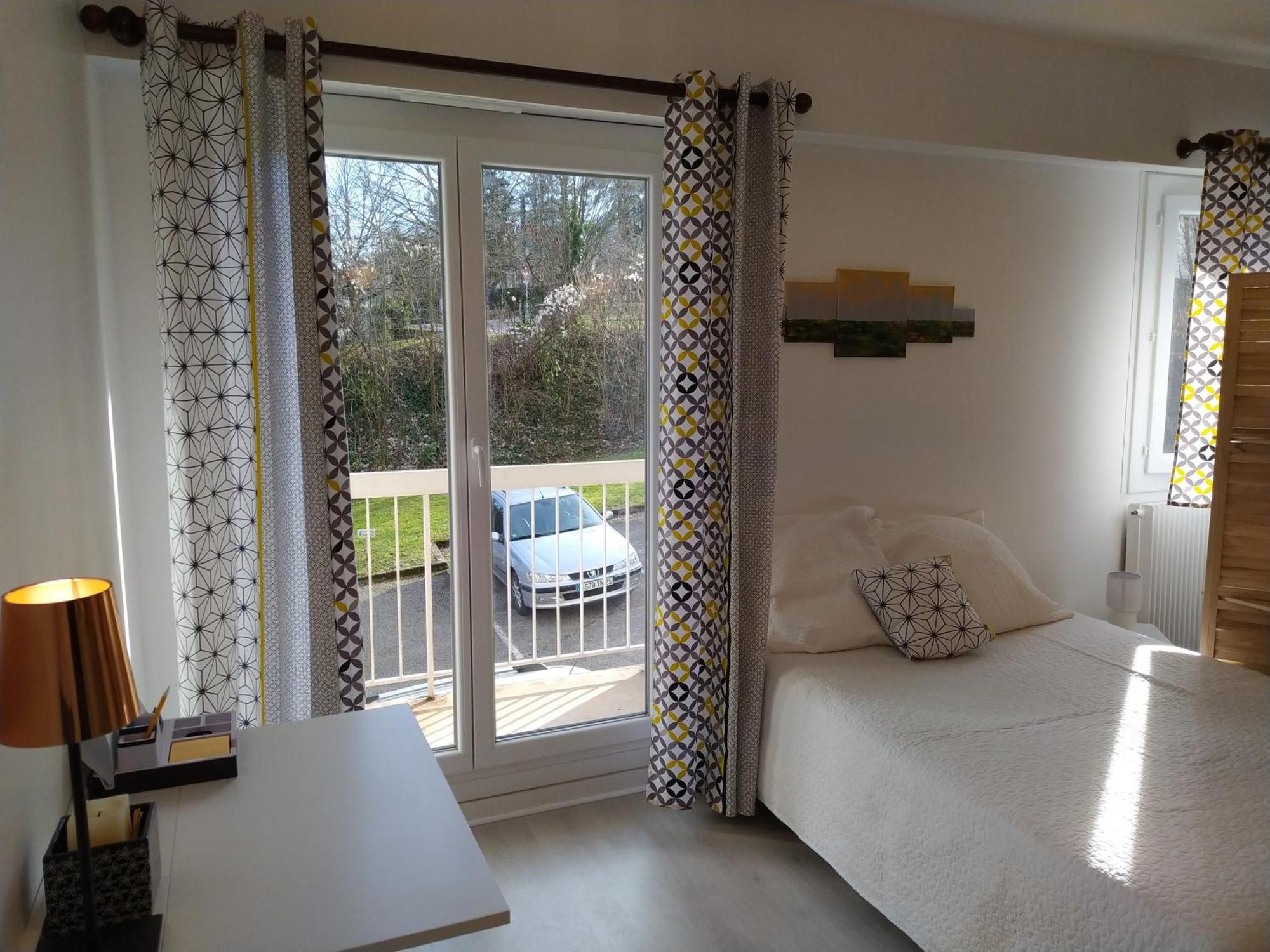Grand Studio, Super Equipe, 2 Pas Du Centre-Ville "Clos-Du-Boulanger" - Parking Prive Montbéliard Eksteriør bilde